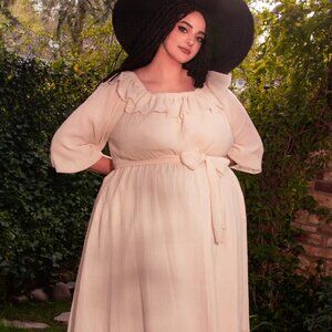 La Femme En Noir - Divination Peasant Dress in Papyrus - Size Large - Dyeable!